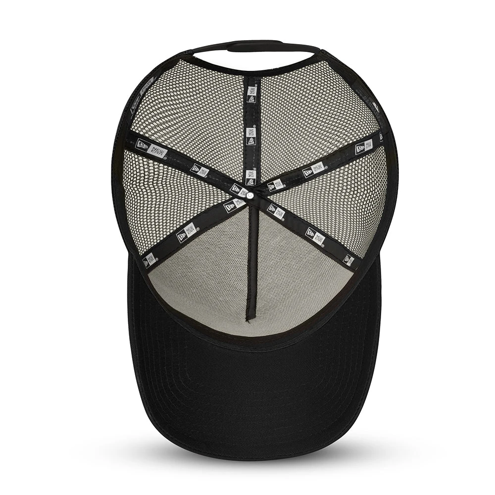 New Era 9FORTY A-Frame Trucker Cap - Heritage Patch - Black - Image 5