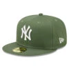 New Era 59FIFTY New York Yankees Baseball Cap - MLB League Essential - Olive-White
