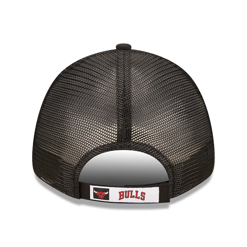 New Era 9FORTY Chicago Bulls Trucker Cap - NBA Home Field - Black - Image 4