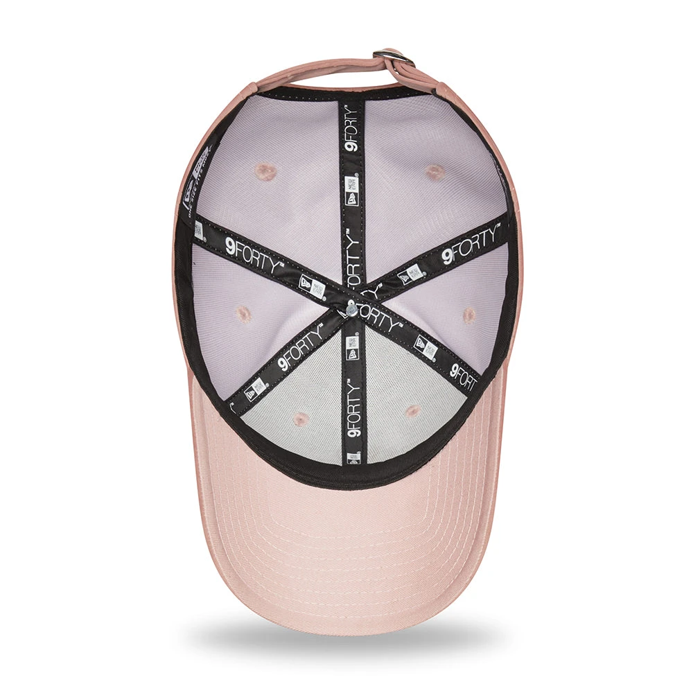 New Era Womens 9FORTY New York Yankees Baseball Cap - MLB Velour - Pink - Image 5