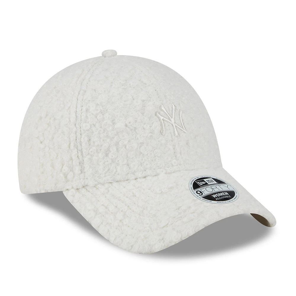 New Era Womens 9FORTY New York Yankees Baseball Cap - MLB Hypertexture - Off White - Image 3