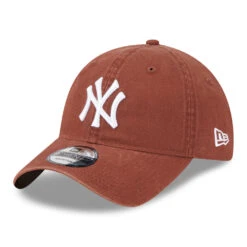 New Era 9TWENTY New York Yankees Baseball Cap - MLB League Essential - Bark-White