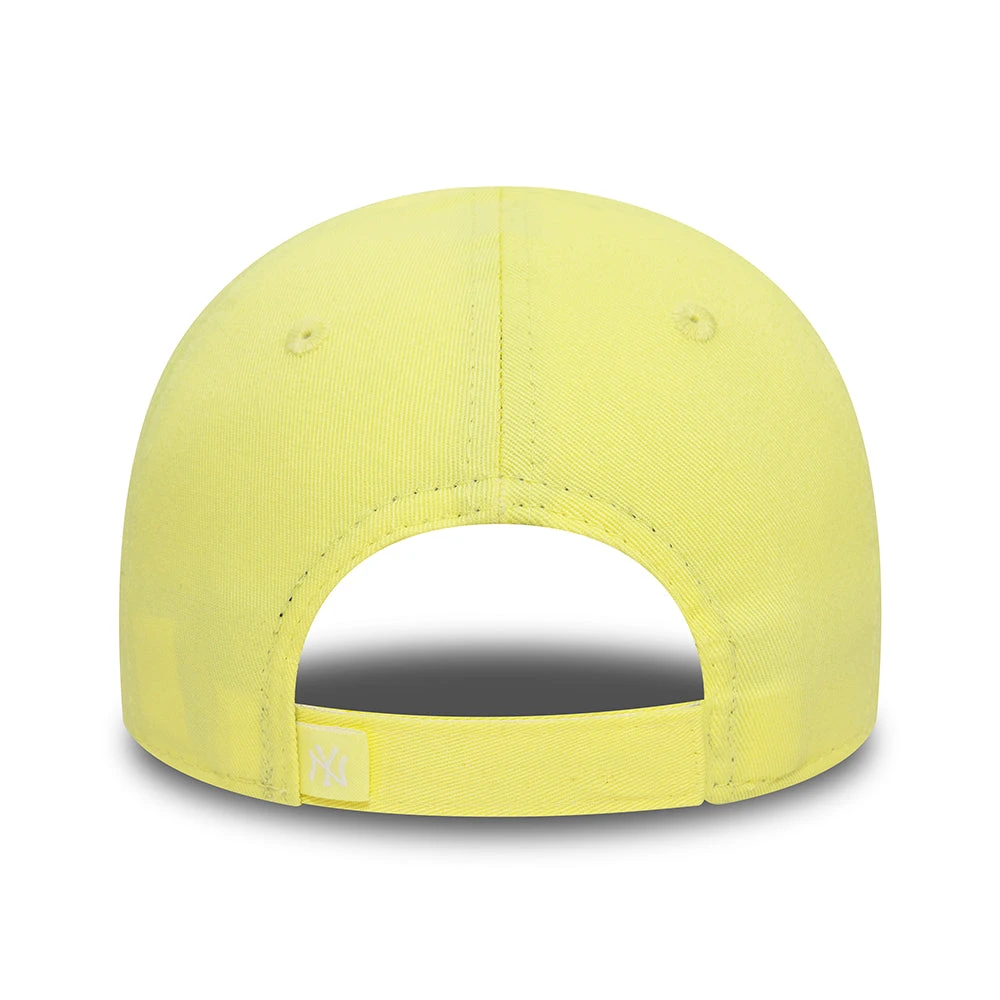 New Era Kids 9FORTY New York Yankees Baseball Cap - MLB Icon - Light Yellow-White - Image 3
